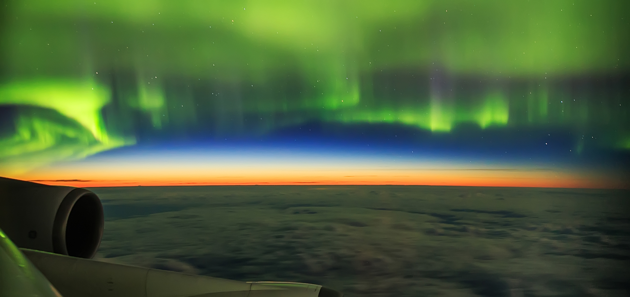 Aurora-Shot-from-Plane